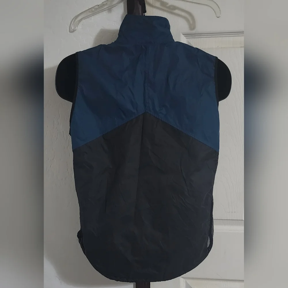 Vintage‎ In Sport Illuminite Windbreaker Vest Women Size Small Made In USA